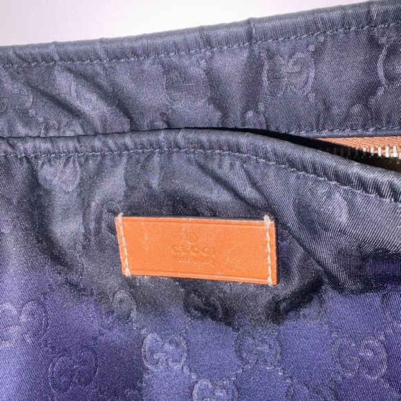 Gucci Navy nylon Messenger Bag with Brown Leather Strap - Picture 3 of 16